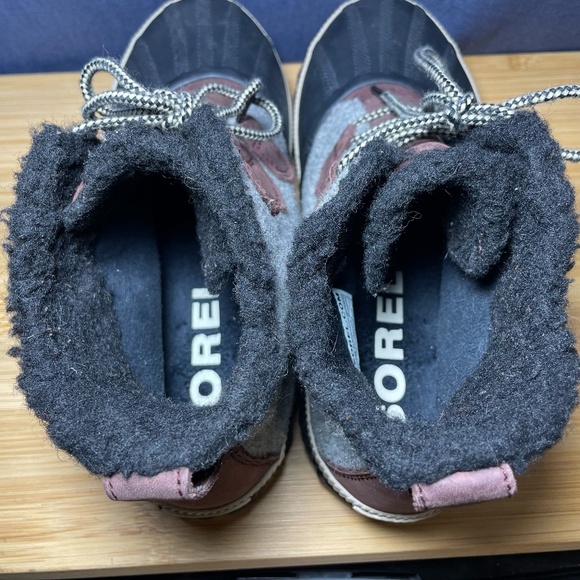 Sorel Waterproof Out N About Plus Lace Up Booties Boots Sz 8 Grey Black, Brown - Picture 8 of 10